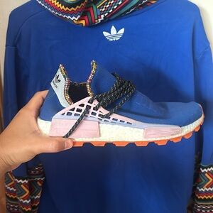 Hu Pharrell Inspiration Pack Powder Blue (Hoodie/Shoe)